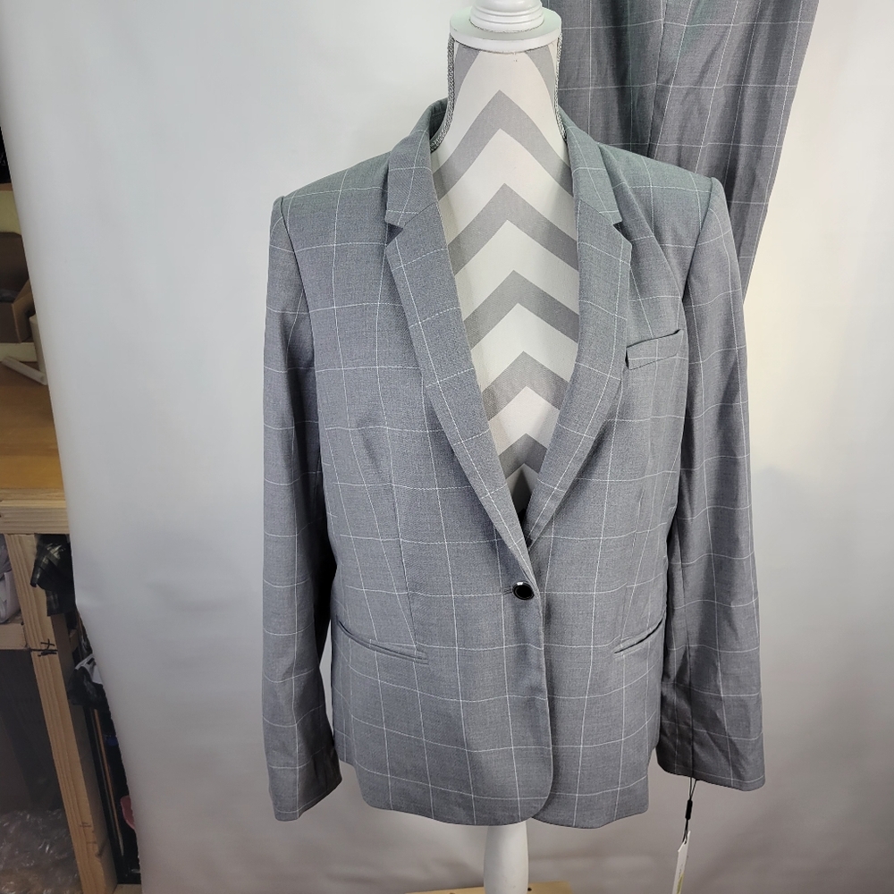 NWT Calvin Klein 2 Piece Gray White Plaid Suit Jacket & Pants w Belt Size 16 - Picture 2 of 16